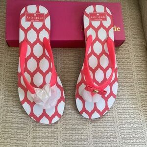NIB Kate Spade FIJI geranium flip flops